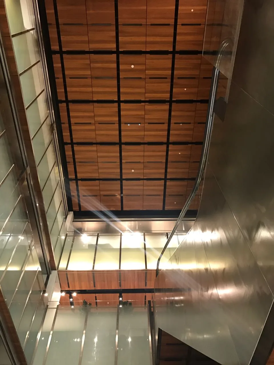 內湖北大欣建材大樓公區梯廳 5