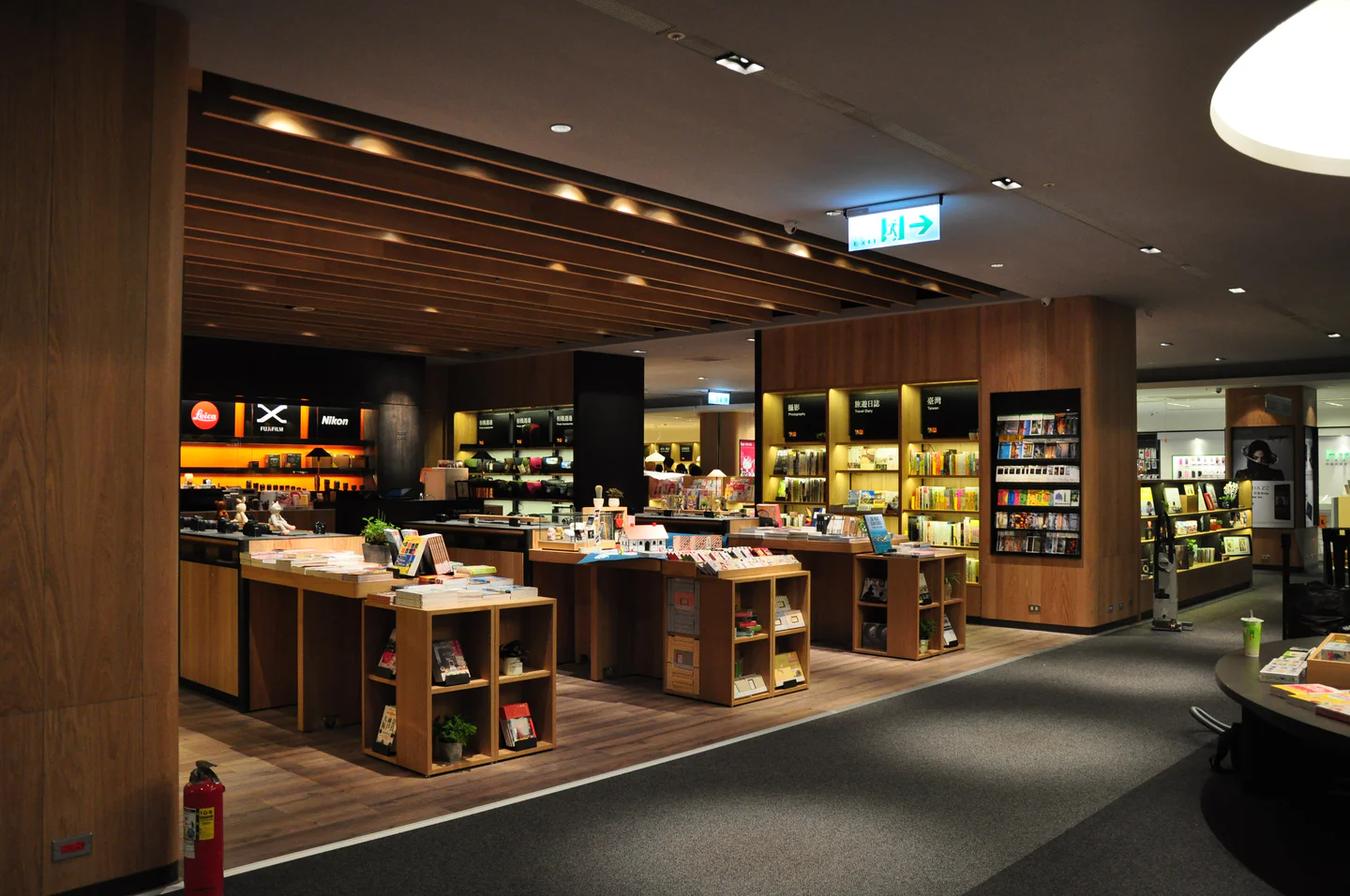 法雅客台中中港店 3